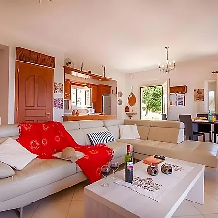 Hotel Elissavet - Kalami Bay 3*